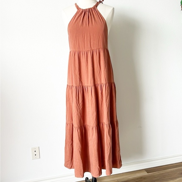 Anthropology Cloth & Stone Tiered Halter Midi
Dress - Picture 5 of 12